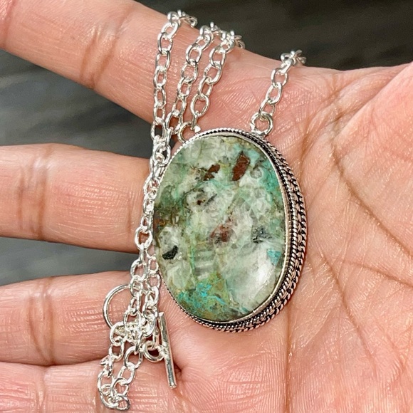 Chrysocolla in Quartz Pendant Necklace - Picture 5 of 13